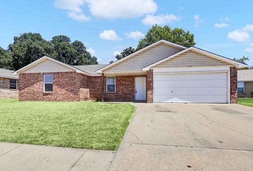 206 Bobbie Ann Ct, Granbury, TX, 76049-7485 | Card Image