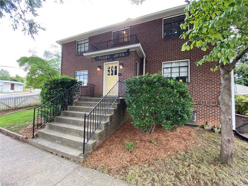 apt-a-711 W 1st St, Winston-Salem, NC, 27101-3704 | Card Image