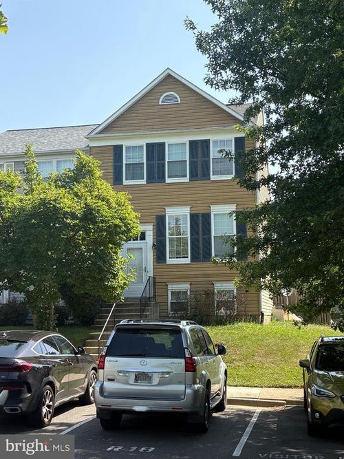 7818 Cloister Pl, GREENBELT, MD, 20770-3030 | Card Image