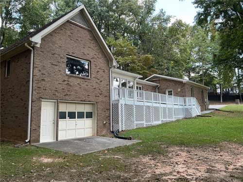 105 Benson Cir, Fayetteville, GA, 30214-2631 | Card Image