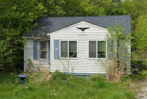 3039 Roanoke Street, Flint, MI, 48504 | Card Image