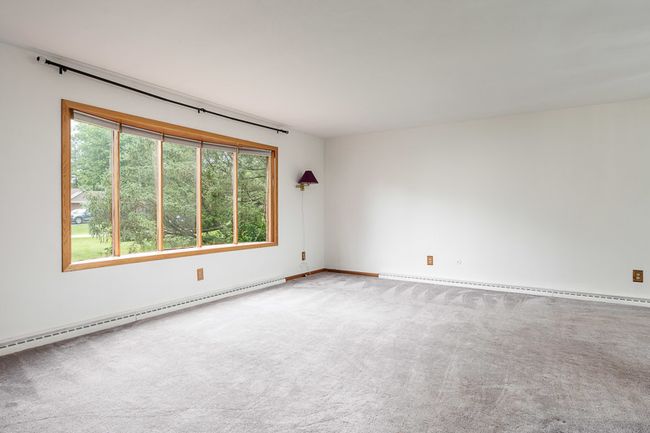 512 Cynthia Ct, House other with 4 bedrooms, 3 bathrooms and 2 parking in DURAND IL | Image 4