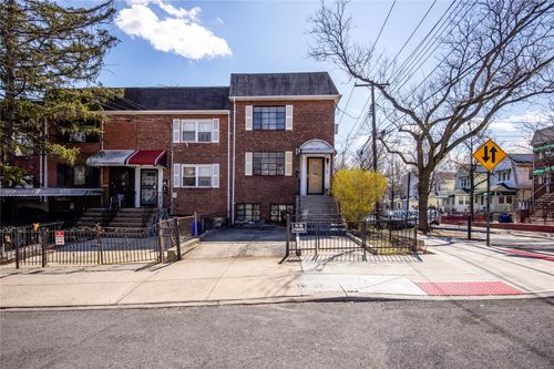 1774 Pitman Ave, Bronx, NY, 10466-1908 | Card Image