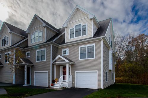 unit-7-131 Court St, Exeter, NH, 03833-2635 | Card Image