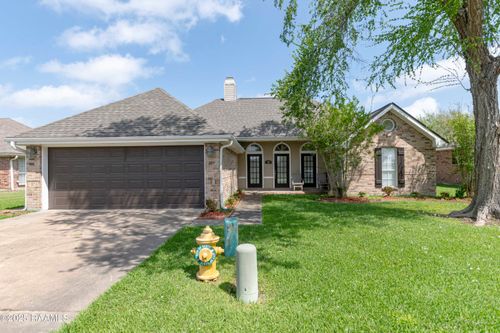 102 Gold Medal Dr, Lafayette, LA, 70506-7915 | Card Image