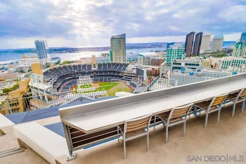 904-321 10th Ave, San Diego, CA, 92101-6526 | Card Image