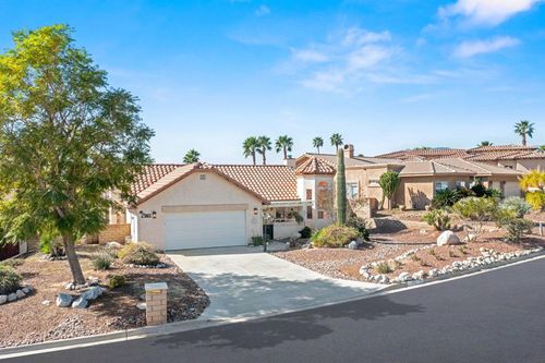 64673 Pinehurst Cir, Desert Hot Springs, CA, 92240 | Card Image