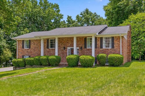 8611 Clearwood Rd, Chattanooga, TN, 37421-4511 | Card Image