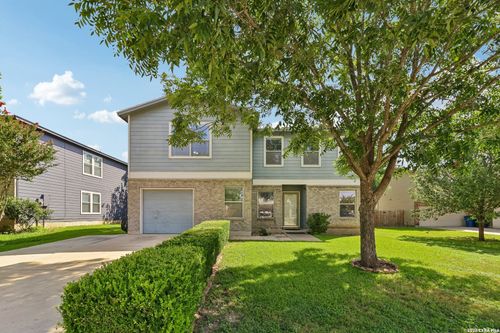 620 Northlake Dr, New Braunfels, TX, 78130-2691 | Card Image