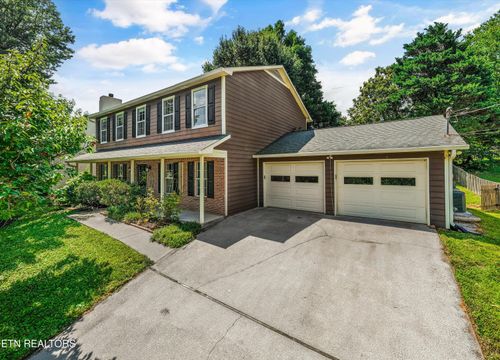 11033 Center Cross Dr, Knoxville, TN, 37934-7023 | Card Image