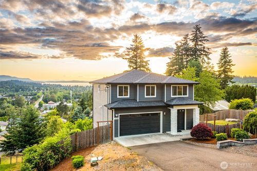 1818 36th St, Bellingham, WA, 98229-3239 | Card Image