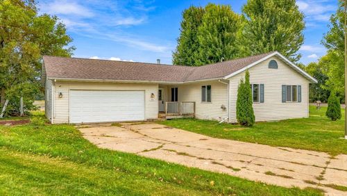 410 Camelia Dr, Clayton, WI, 54004-9137 | Card Image