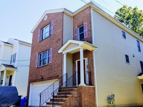70 Willow St, Bloomfield, NJ, 07003-3216 | Card Image