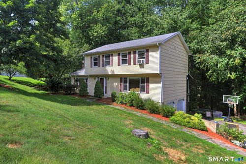 23 Rodia Ridge Rd, Shelton, CT, 06484-1631 | Card Image