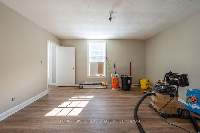 3 - 33 Brook Rd S, Home with 1 bedrooms, 1 bathrooms and 1 parking in Cobourg ON | Image 9