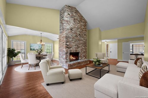 4f-3605 Hidden Dr, San Antonio, TX, 78217-4658 | Card Image