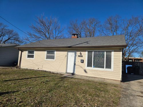 3996 Fawnhill Ln, Cincinnati, OH, 45205 | Card Image