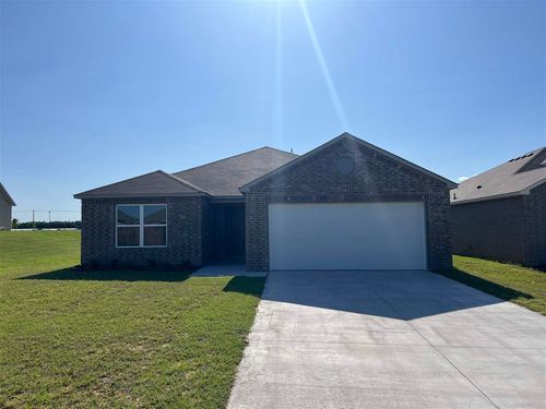 901 Ne 2nd Street, Perkins, OK, 74059 | Card Image