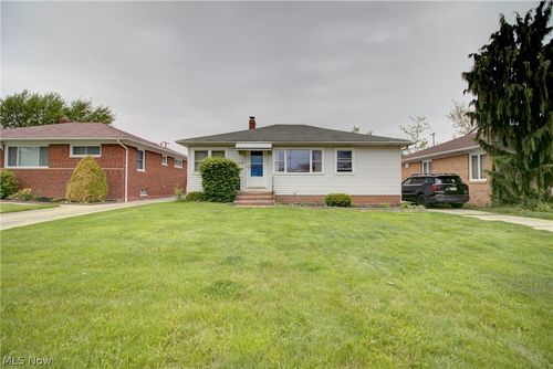 2118 Brookdale Ave, Parma, OH, 44134-1504 | Card Image