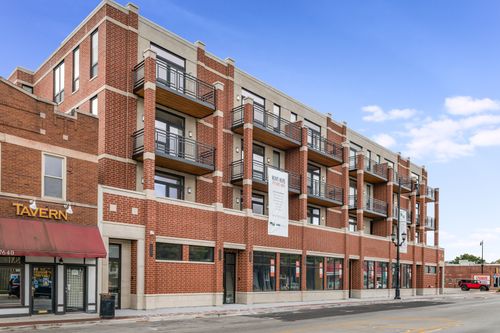 207-7652 Madison St, Forest Park, IL, 60130-1403 | Card Image