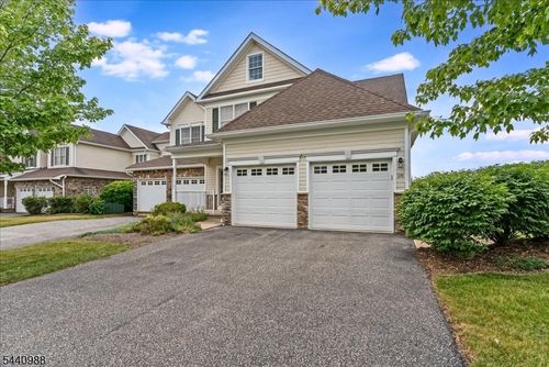 28 Briar Ct, Hamburg, NJ, 07419-1269 | Card Image