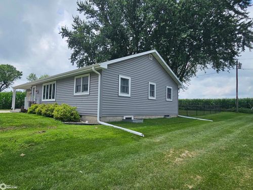 106 S 5th St, Breda, IA, 51436-7737 | Card Image