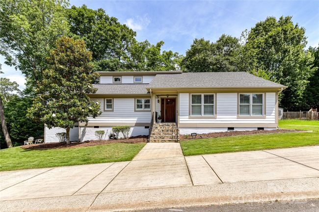 7010 Coventry Ct, House other with 4 bedrooms, 4 bathrooms and null parking in Tega Cay SC | Image 4
