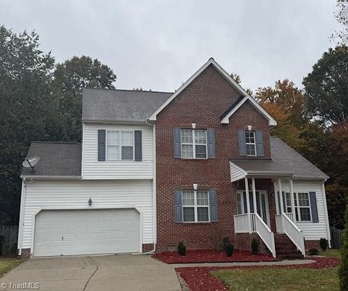 4005 Queens Grant Rd, Jamestown, NC, 27282-9583 | Card Image