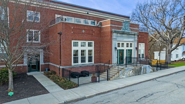 UNIT-260 - 100 Nahant St, Condo with 2 bedrooms, 3 bathrooms and 1 parking in Wakefield MA | Image 5
