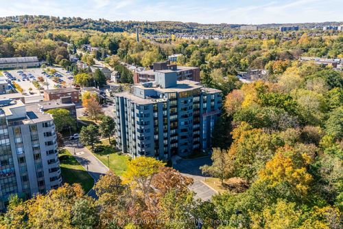 6 - 606 Village Green Boulevard, Condo with 2 bedrooms, 2 bathrooms and null parking in Hamilton ON | Card Image