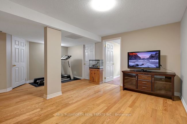 4587 Ogilvie Walk Cres, House attached with 3 bedrooms, 3 bathrooms and 2 parking in Gloucester ON | Image 22