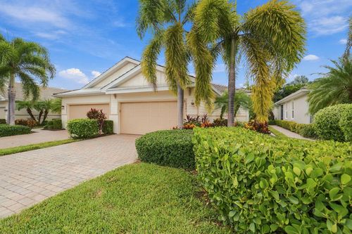 14943 Edgewater Cir, NAPLES, FL, 34114-8966 | Card Image