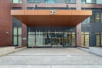 1020 - 35 Tubman Ave, Condo with 2 bedrooms, 2 bathrooms and 1 parking in Toronto ON | Image 2