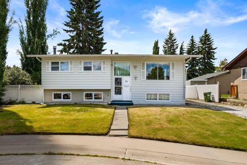 18 Harmon Place Sw, Calgary, AB, T2V2Z9 | Card Image