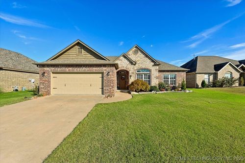 13619 Lansing Ave, Glenpool, OK, 74033-3769 | Card Image