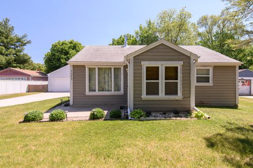 3023 North St, East Troy, WI, 53120-1144 | Card Image