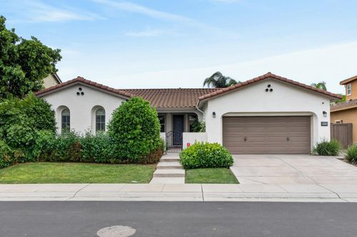 9808 Kugler Way, Elk Grove, CA, 95757 | Card Image