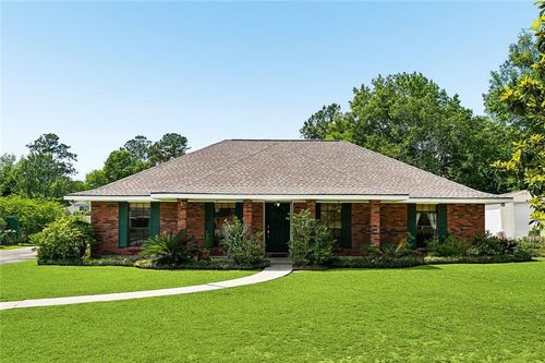 912 Beau Chene Dr, Mandeville, LA, 70471-1544 | Card Image