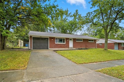 6868 Hubbard Dr, Huber Heights, OH, 45424-3562 | Card Image