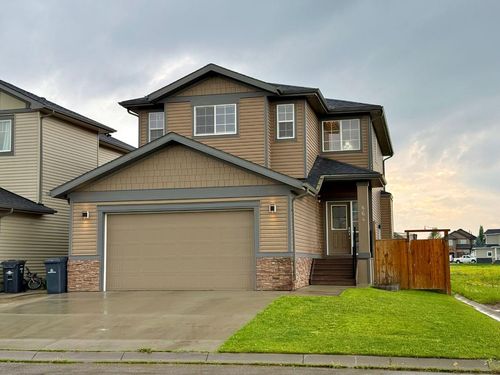 864 Hampshire Crescent Ne, High River, AB, T1V0E4 | Card Image