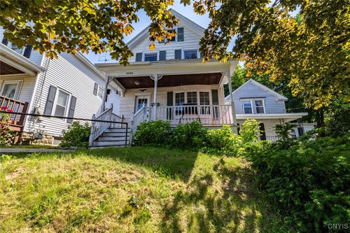 223 Syracuse Ave, Oswego, NY, 13126-3124 | Card Image