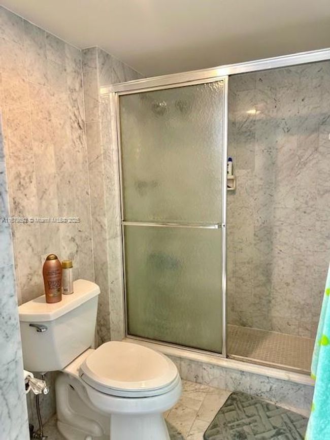 A8 - 2301 S Ocean Dr, Condo with 2 bedrooms, 2 bathrooms and null parking in Hollywood FL | Image 12