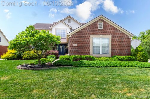 25065 Maxwell Ln, Flat Rock, MI, 48134-1481 | Card Image
