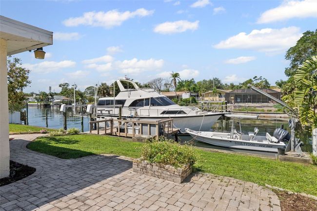 3497 Coquina Key Dr Se, House other with 3 bedrooms, 2 bathrooms and null parking in ST PETERSBURG FL | Image 7
