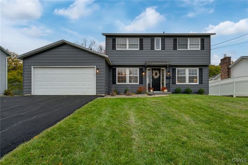4990 Sandalwood Ln, Liverpool, NY, 13088-5910 | Card Image