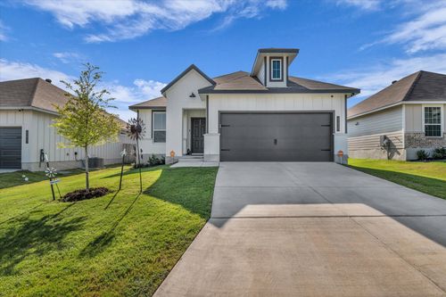 117 University Ave, Troy, TX, 76579-3946 | Card Image