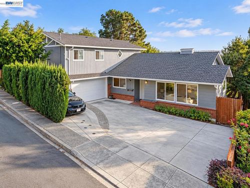 4734 Geranium Pl, Oakland, CA, 94619-3053 | Card Image