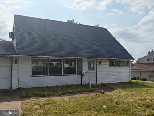 14 Circle Road, LEVITTOWN, PA, 19057 | Card Image