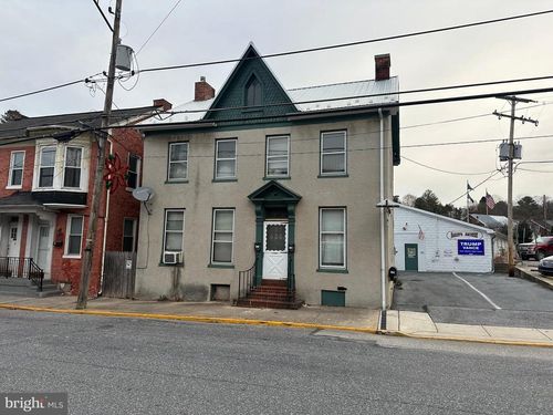 12 Manchester St, GLEN ROCK, PA, 17327-1317 | Card Image