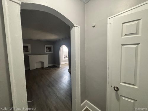 15525 La Salle Blvd, Detroit, MI, 48238-1412 | Card Image